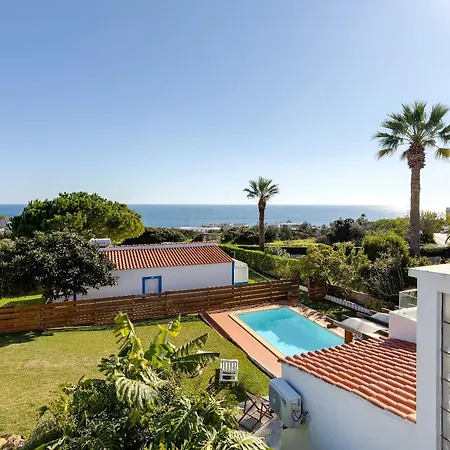 - Three Bedroom Praia Da Luz