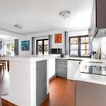 - Three Bedroom בית נופש